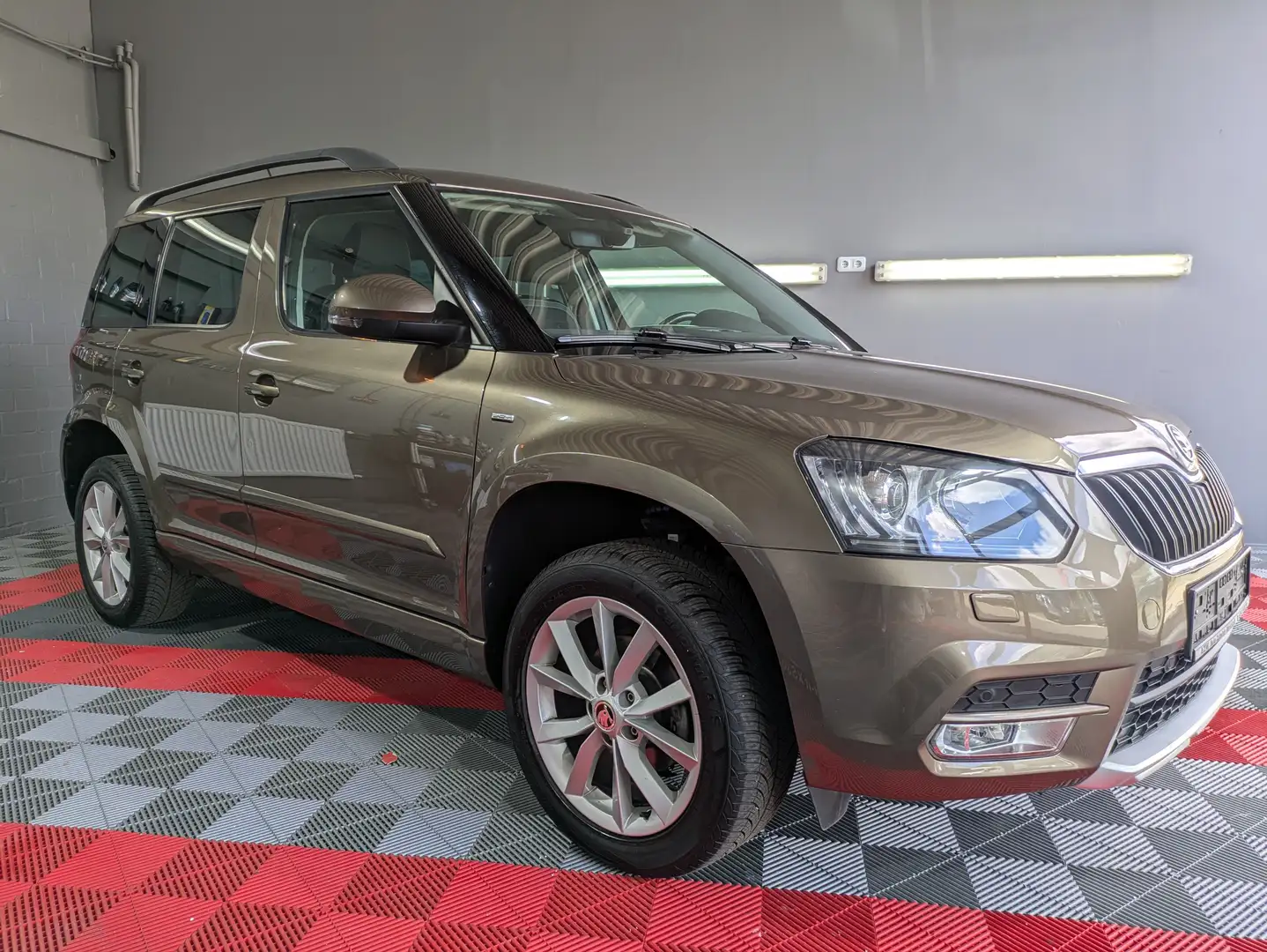 Skoda Yeti Joy*AHK*PDC* Kahverengi - 1