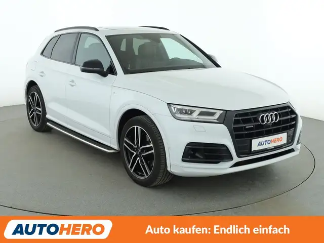 Audi Q5 view 8