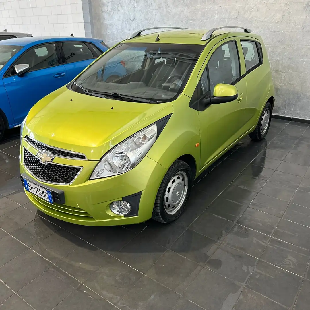 Chevrolet Spark 1.0 Verde - 2