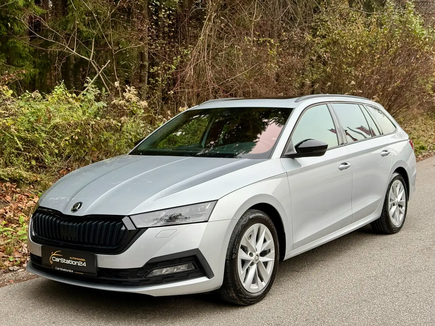 Skoda Octavia Style*1BESI*PANO*DIGITACHO*TOTW*ACC*KESSY*HUP*AHK* Gris - 1