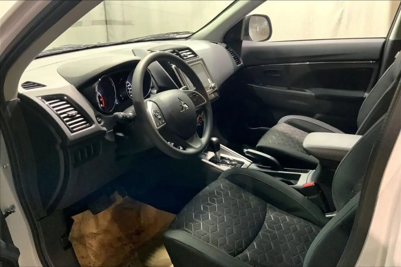 Mitsubishi RVR снимка Mitsubishi RVR