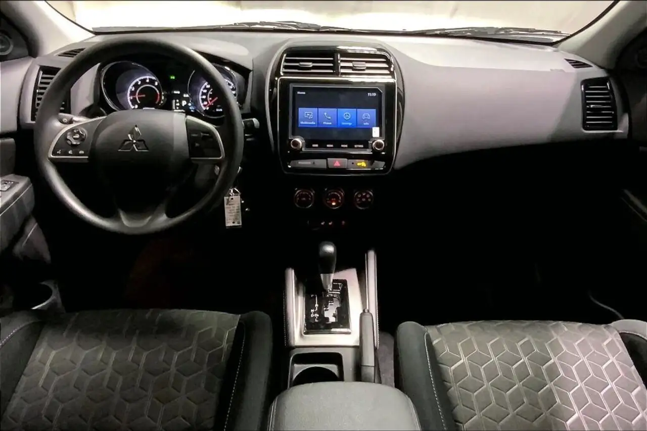 Mitsubishi RVR снимка Mitsubishi RVR