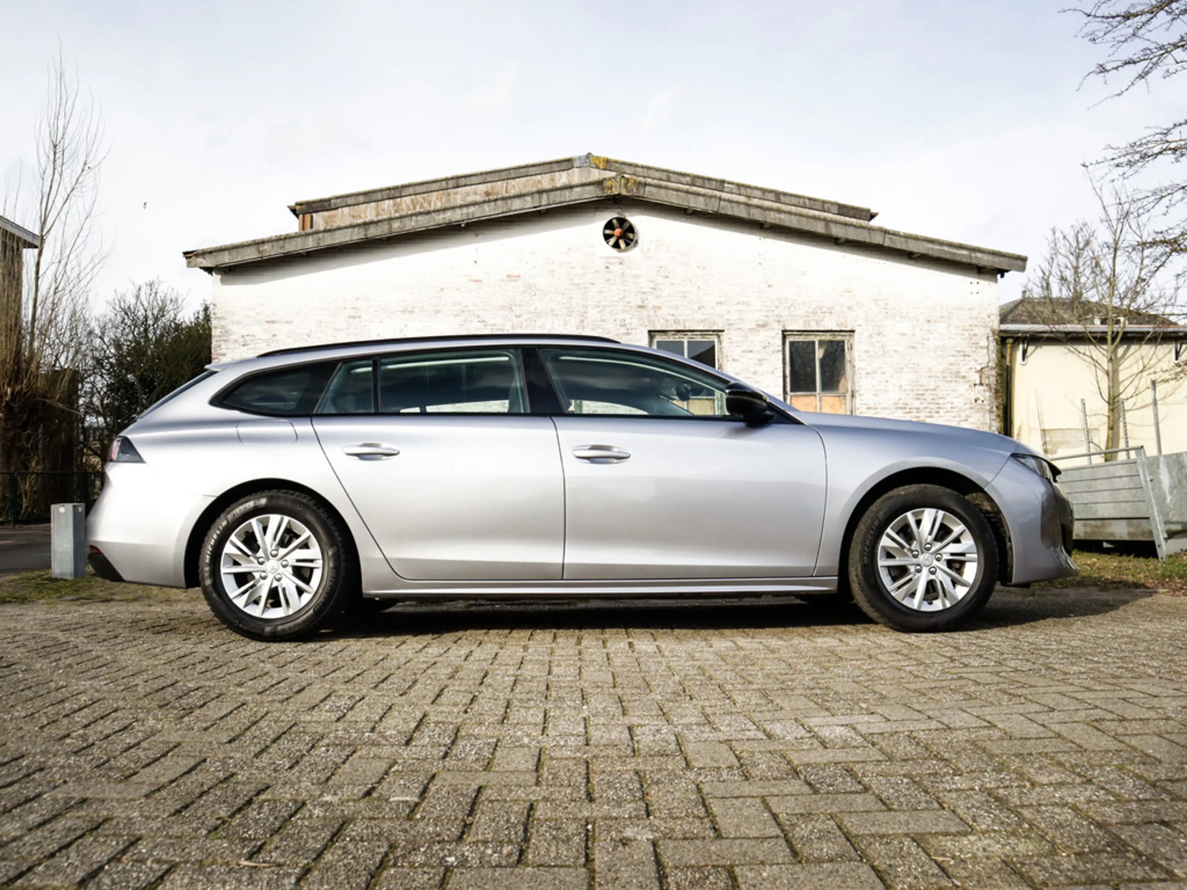 Peugeot 508 SW 1.2 PureTech Active Pack Business 2e-Eig. & Keu — photo 4