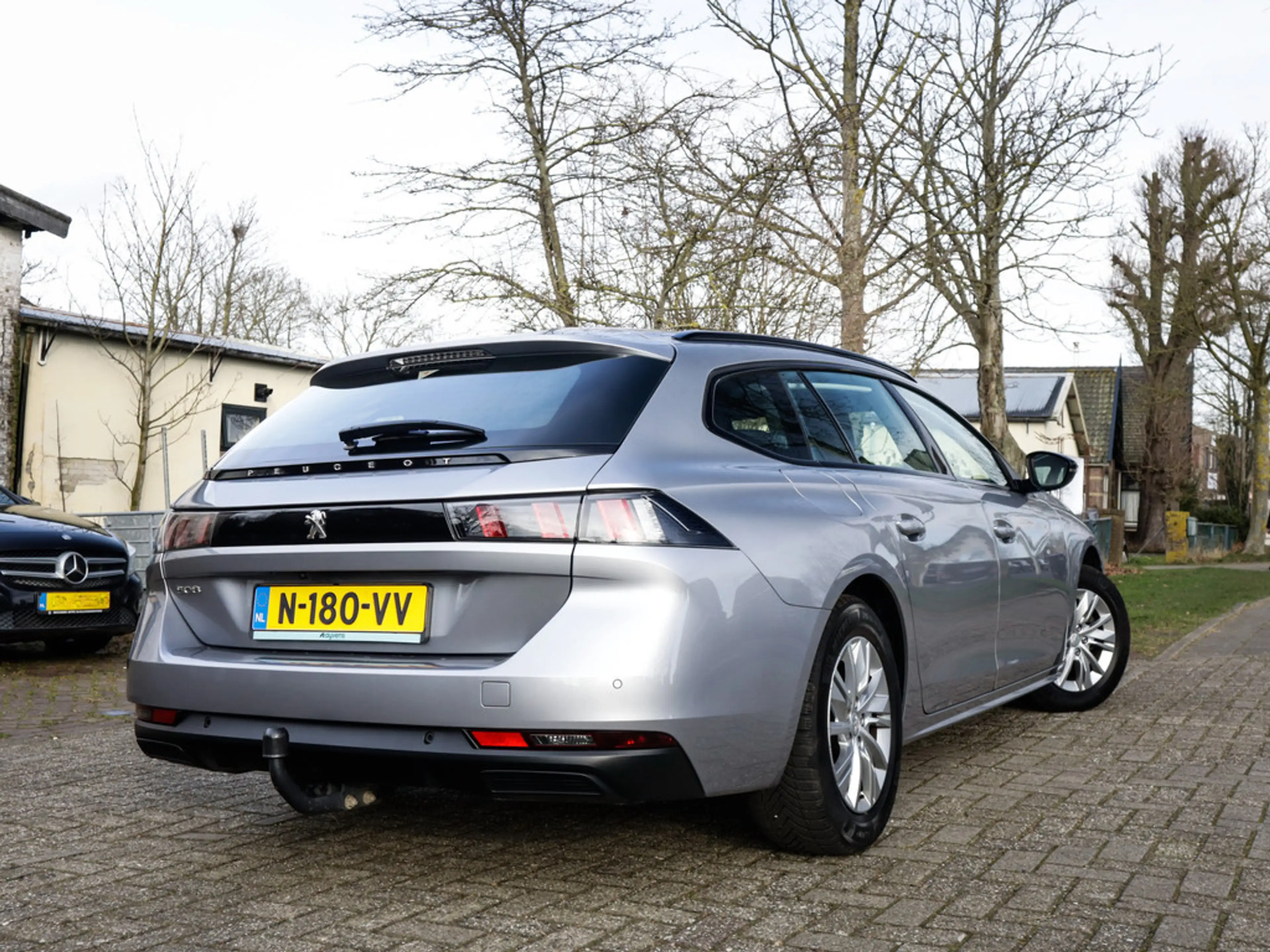 Peugeot 508 SW 1.2 PureTech Active Pack Business 2e-Eig. & Keu — photo 2