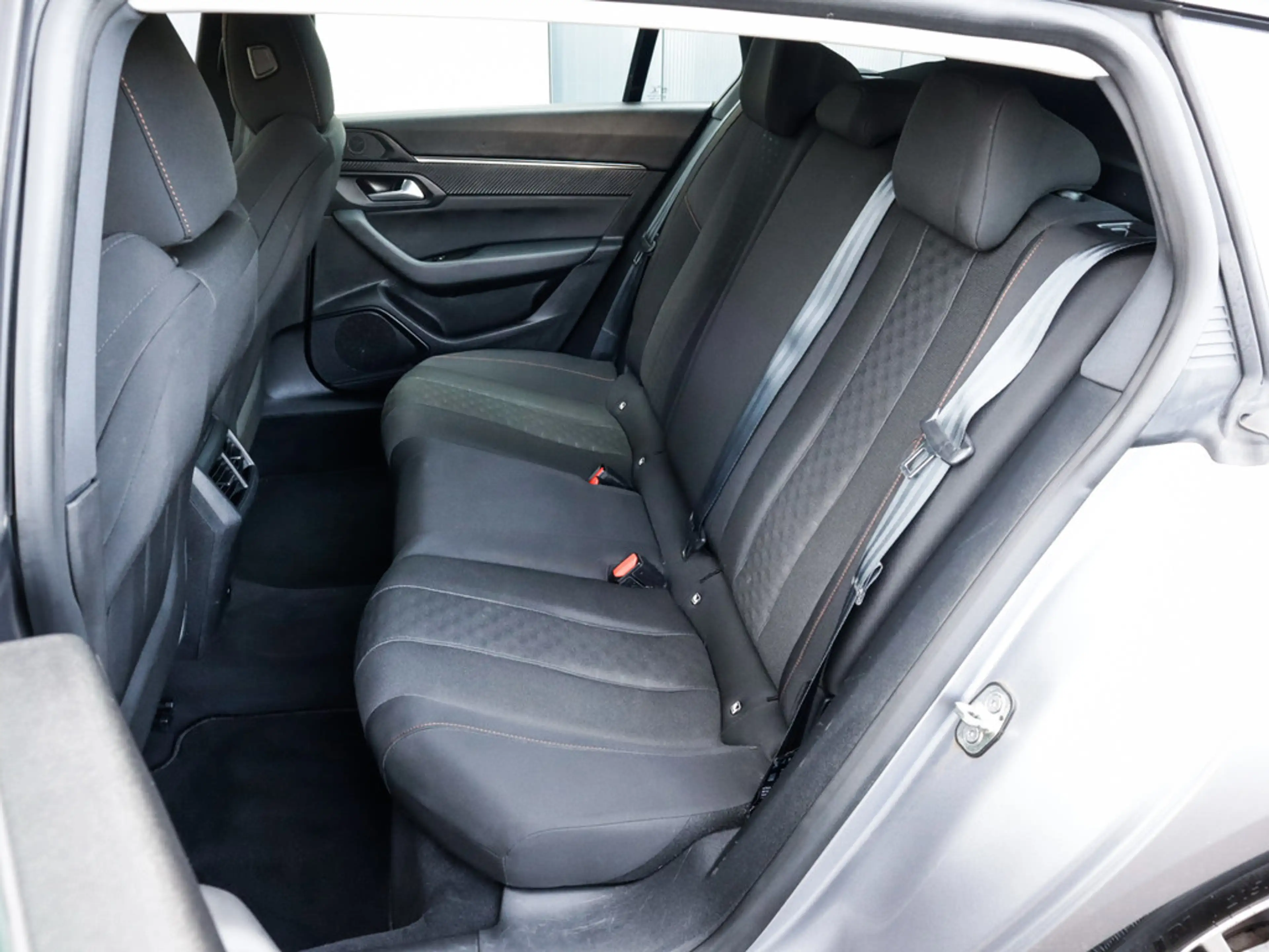 Peugeot 508 SW 1.2 PureTech Active Pack Business 2e-Eig. & Keu — photo 8