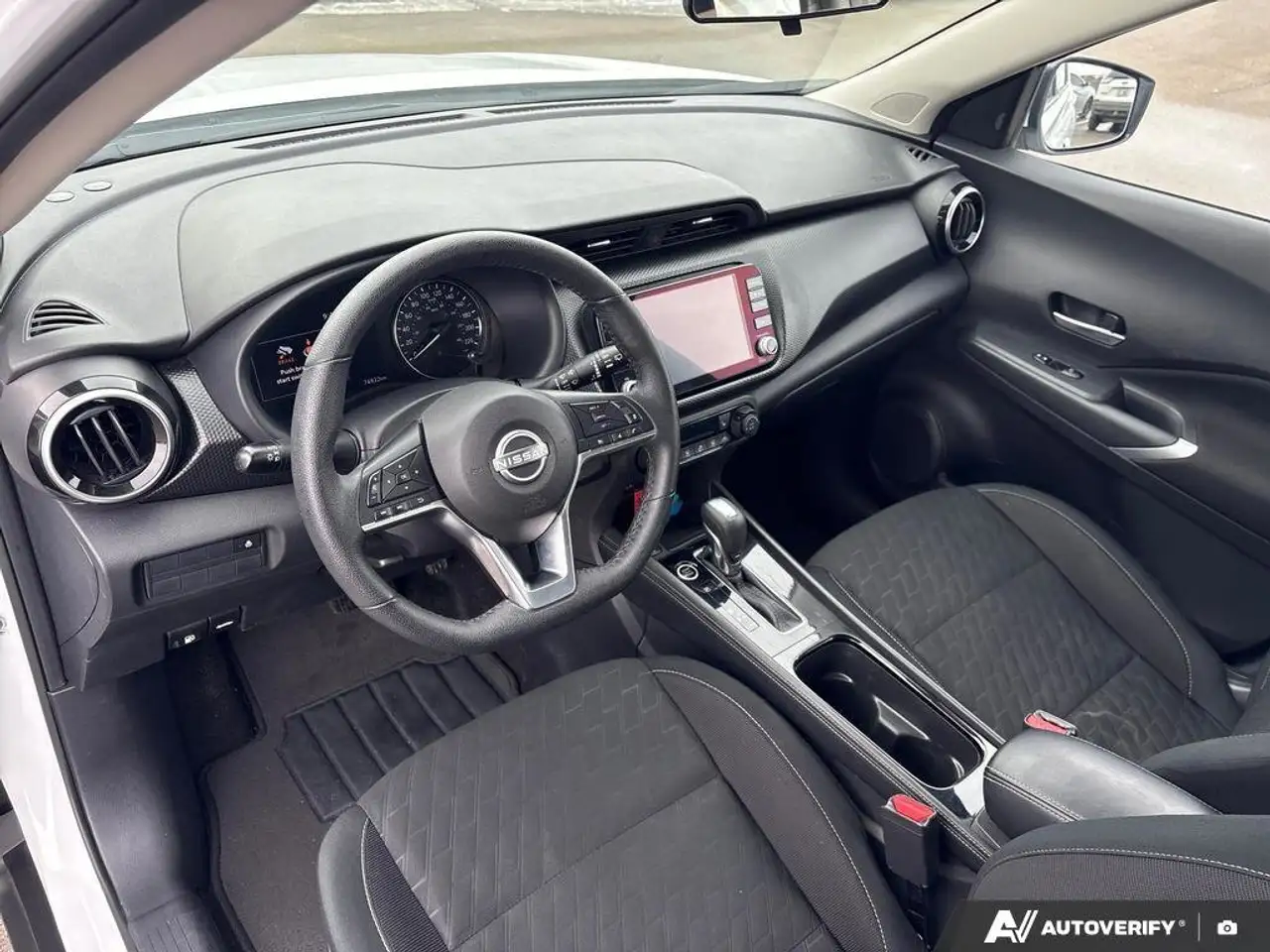 Nissan Kicks снимка Nissan Kicks