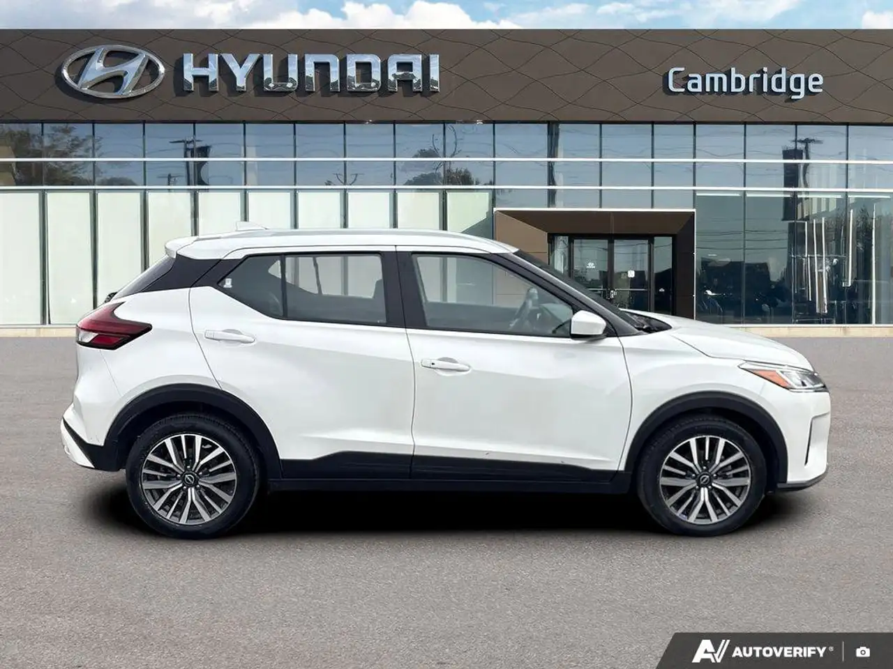 Nissan Kicks снимка Nissan Kicks