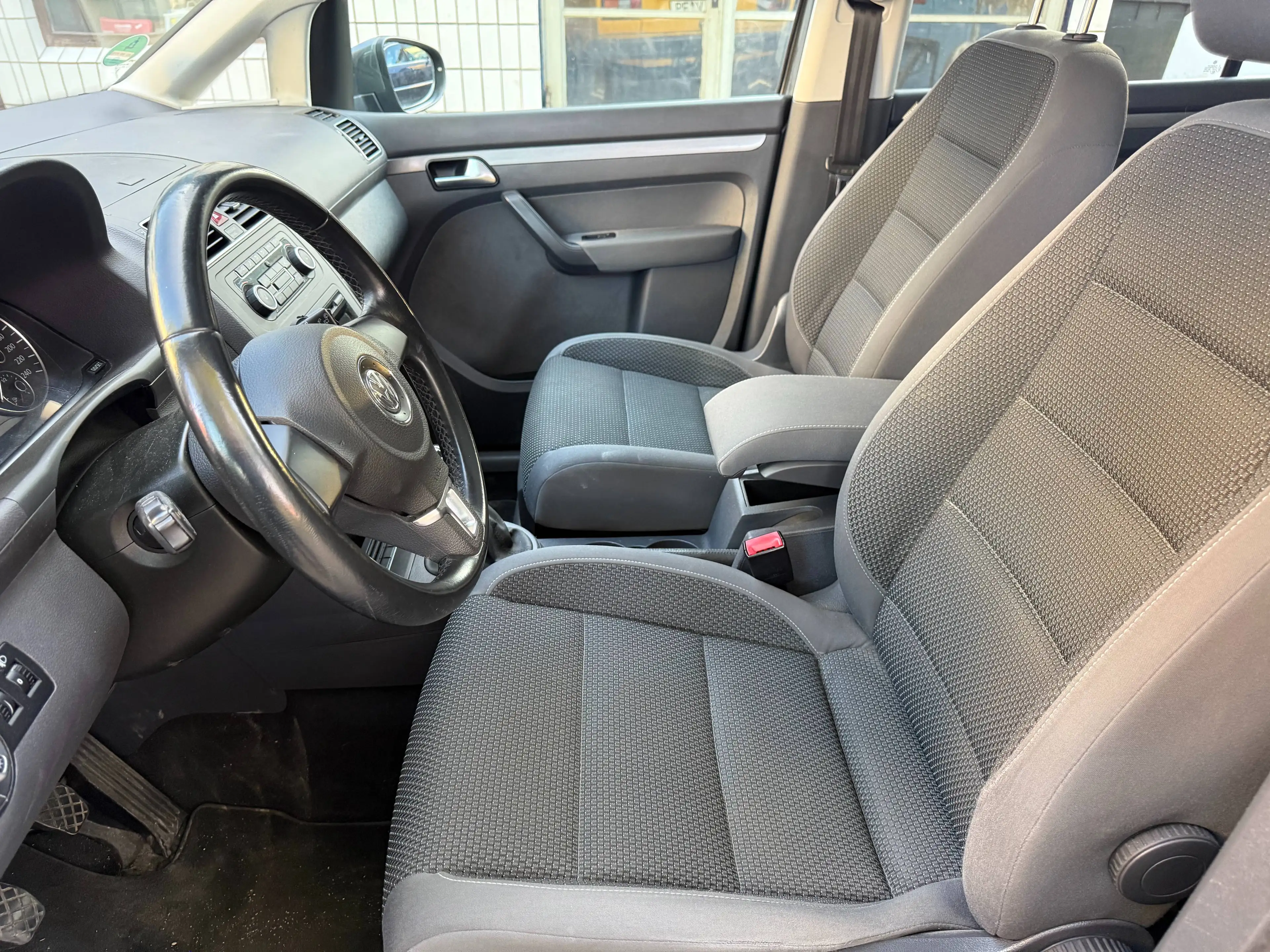 Volkswagen Touran Touran 1.4 TSI DSG Comfortline.Tuv Neu.Panorama — photo 11