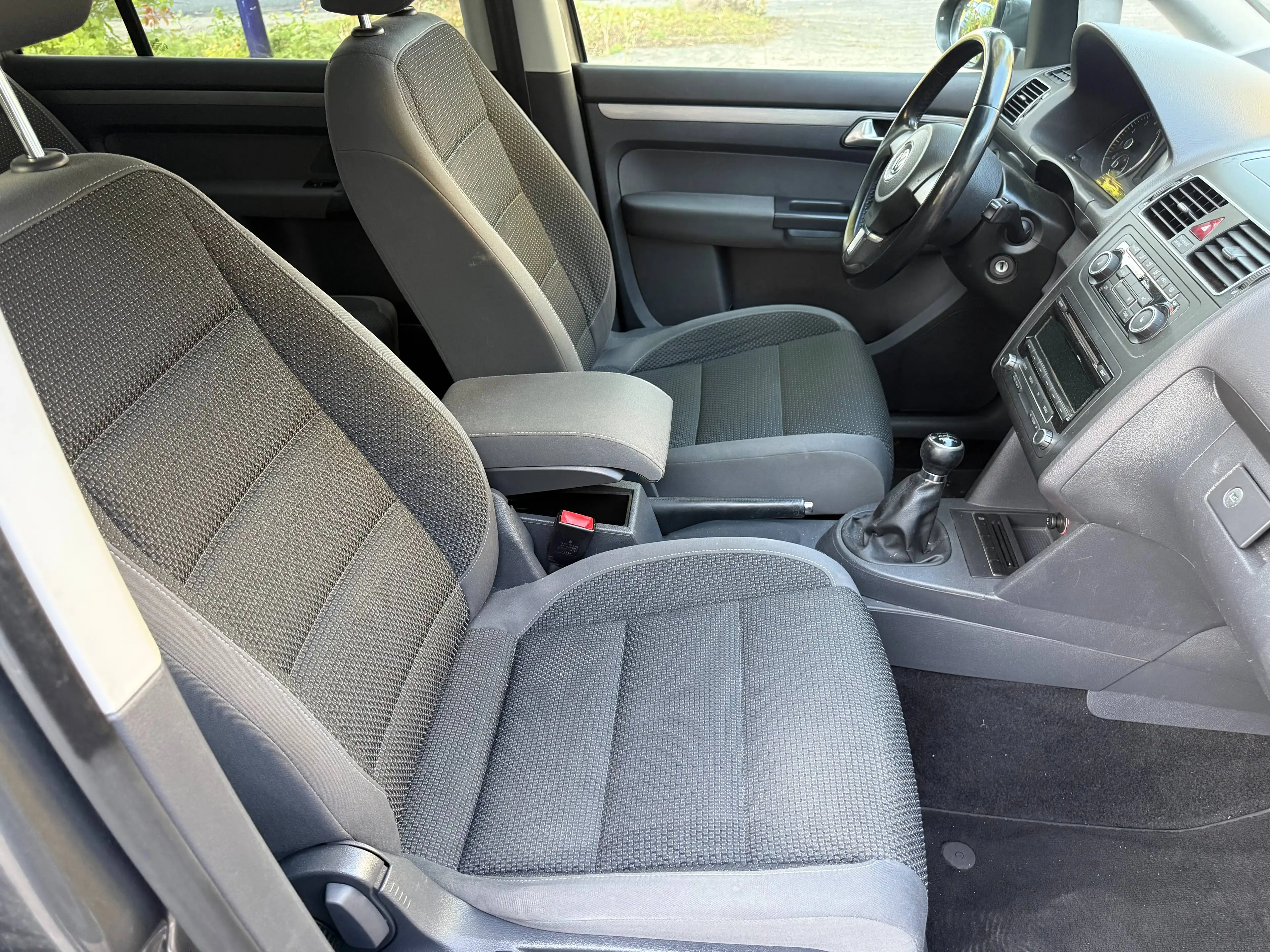 Volkswagen Touran Touran 1.4 TSI DSG Comfortline.Tuv Neu.Panorama — photo 9