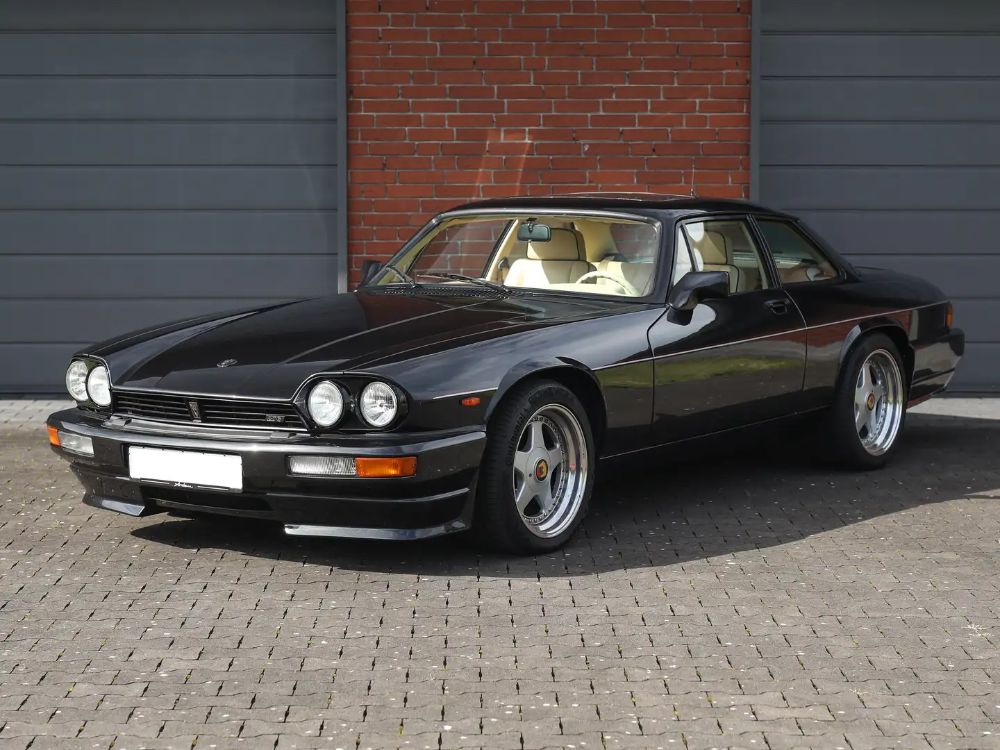 Jaguar XJS Arden AJ6 2+2 Siyah - 1