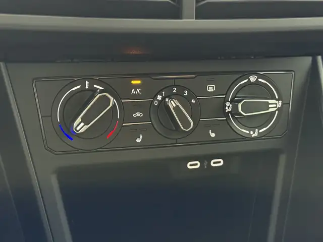 Volkswagen Taigo view 11