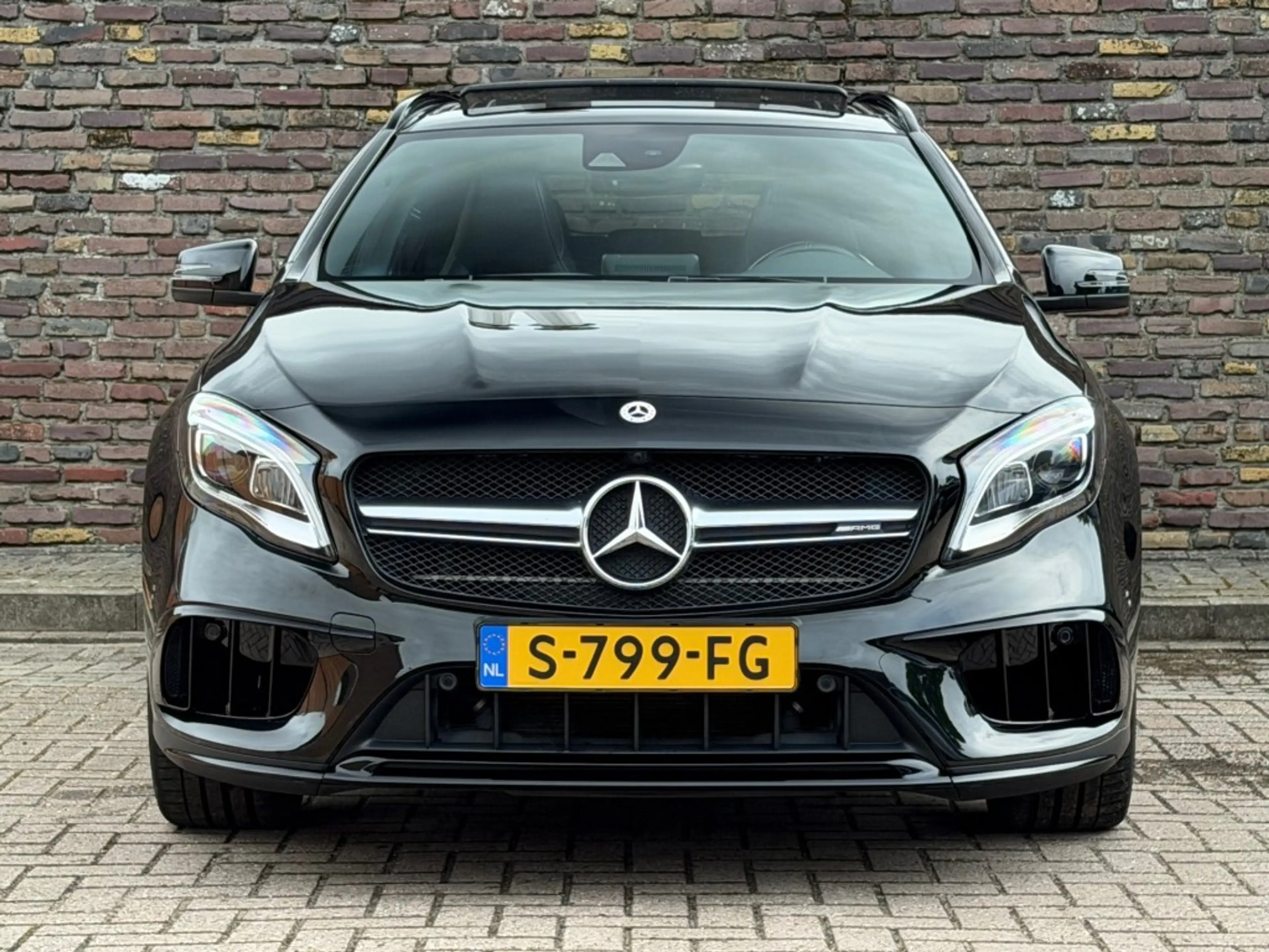 Mercedes-Benz GLA 45 AMG 45 AMG 4 Matic 381 PK Pano Leer Keyless H&K — photo 7