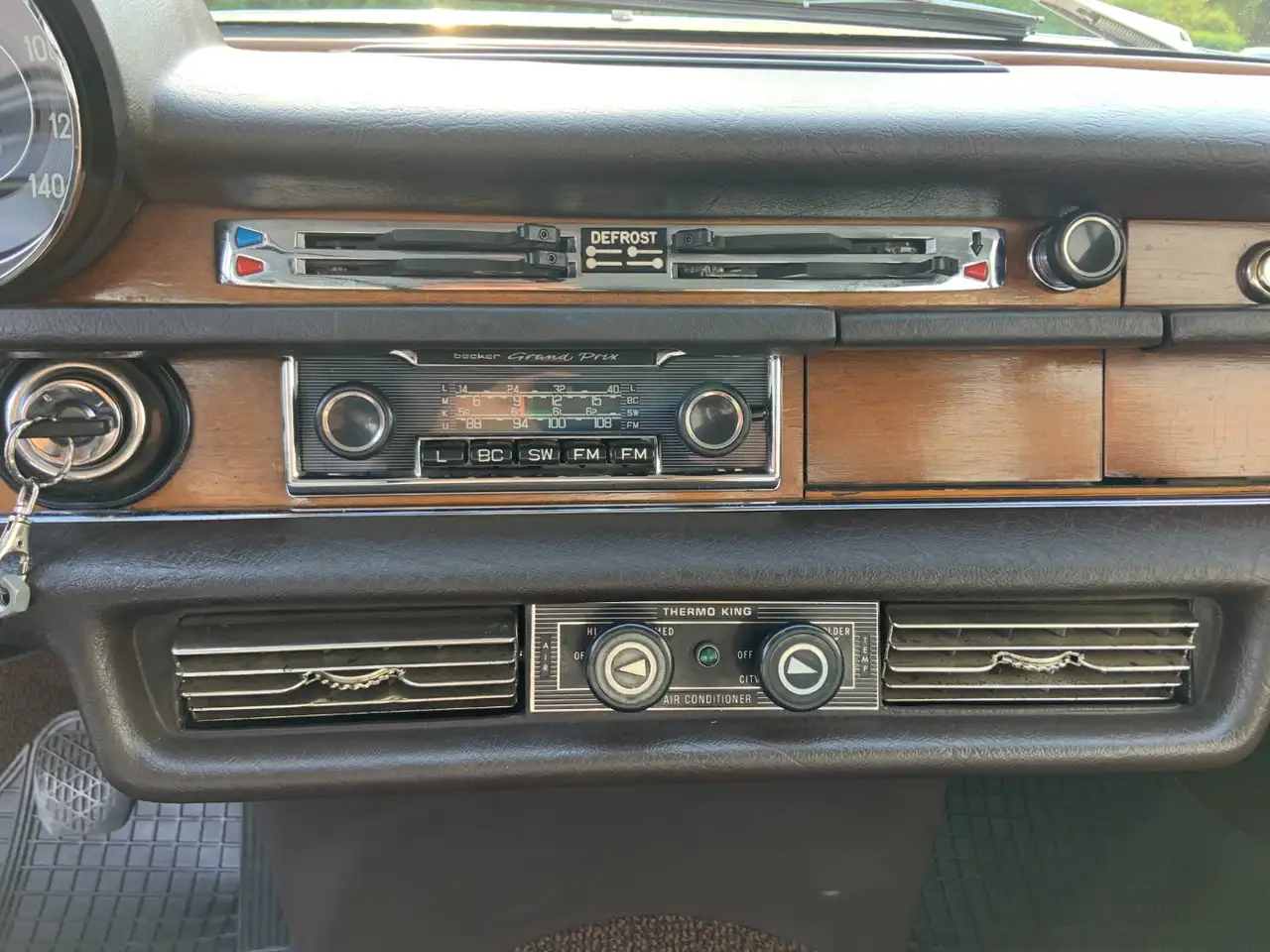 Mercedes-Benz 280 SEL, foto 12