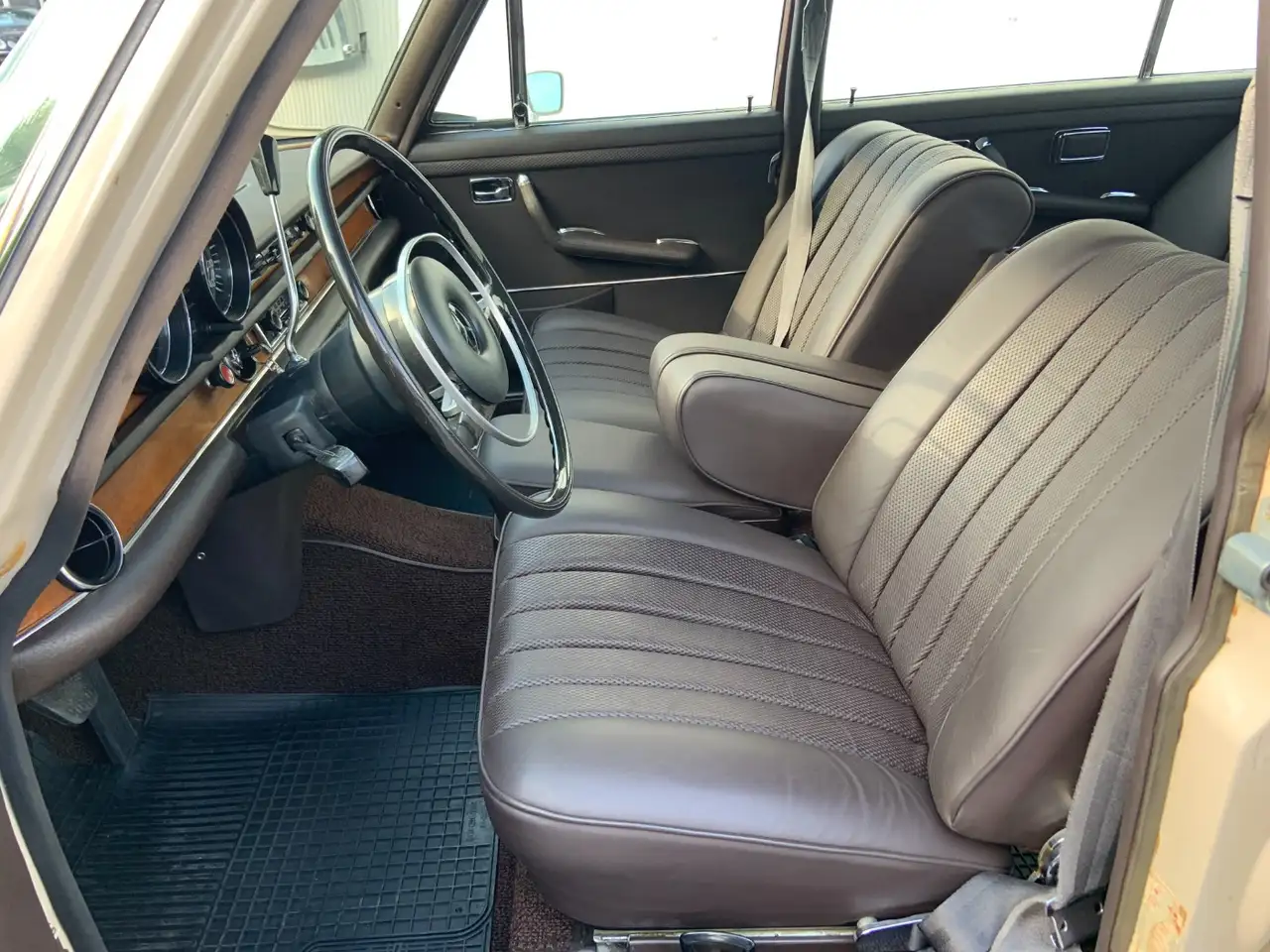 Mercedes-Benz 280 SEL, foto 7