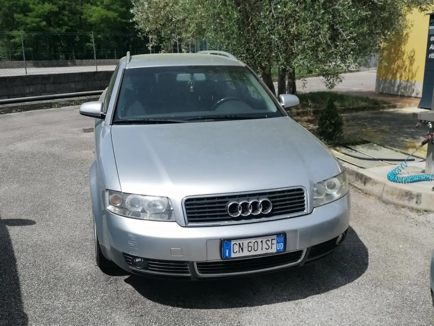 Audi A4 A4 Avant 1,9 TDI Silber - 2