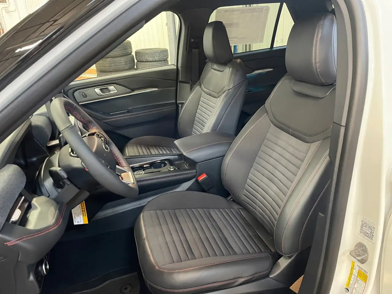 Ford Explorer photo Ford Explorer