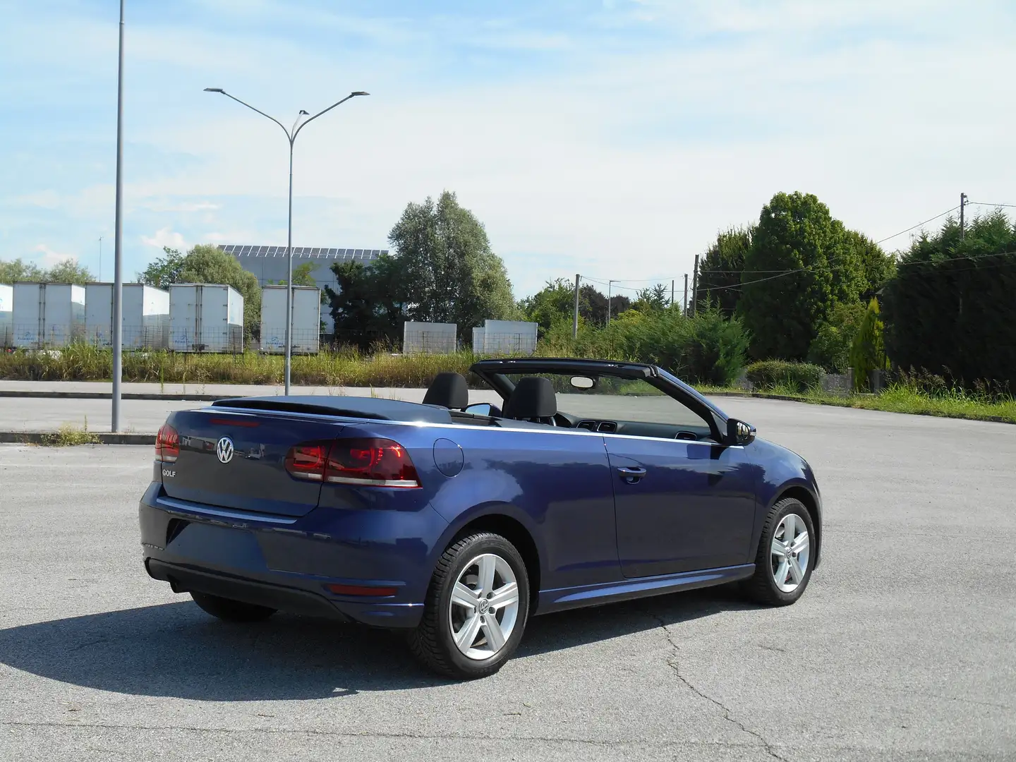 Volkswagen Golf Cabriolet 1.2 tsi 105cv Azul - 2