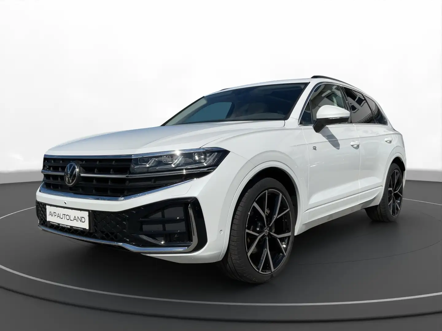 Volkswagen Touareg 3.0 TDI 4MOTION R-Line | PANO | AHK | Weiß - 2