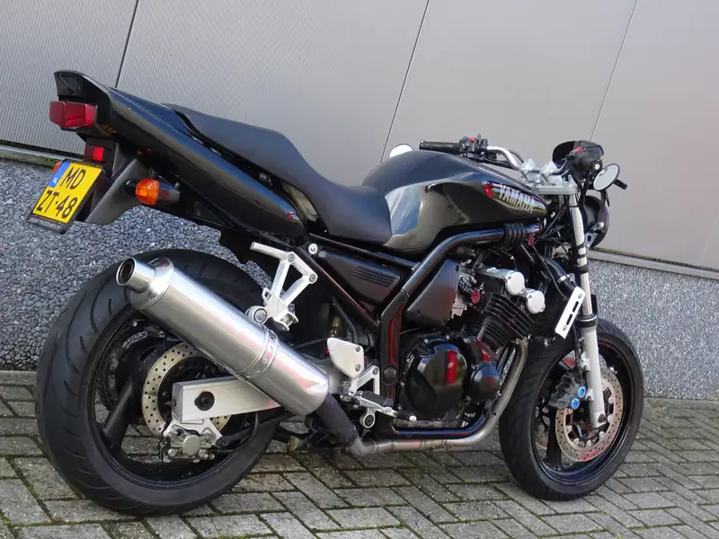 Yamaha Fazer 600 - foto 3