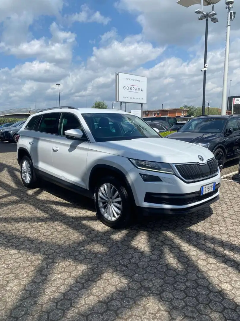 Skoda Kodiaq 2.0 TDI SCR 4x4 DSG Executive Bianco - 2