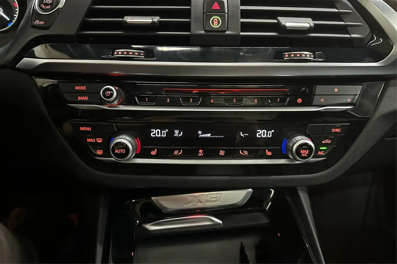 BMW X3 снимка BMW X3