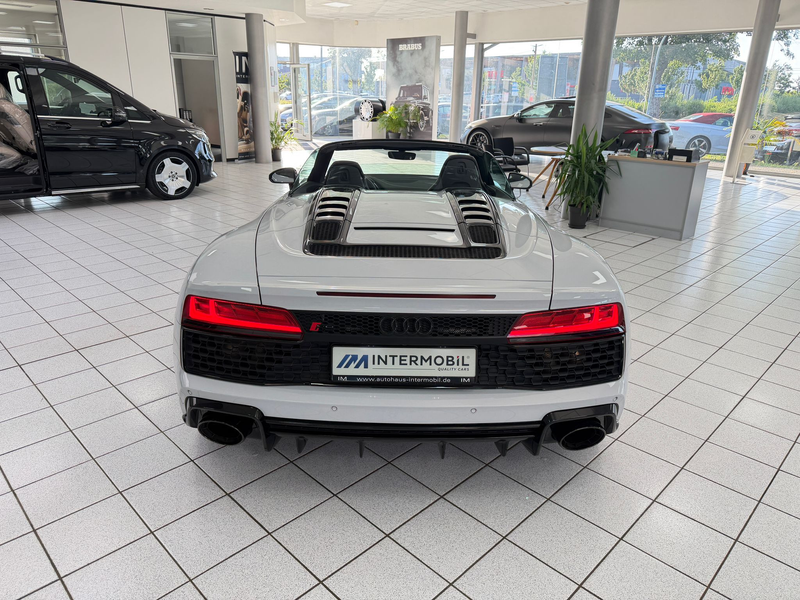 Audi R8 Spyder 5.2 FSI RWD Optik-P schwarz exclusive — photo 5