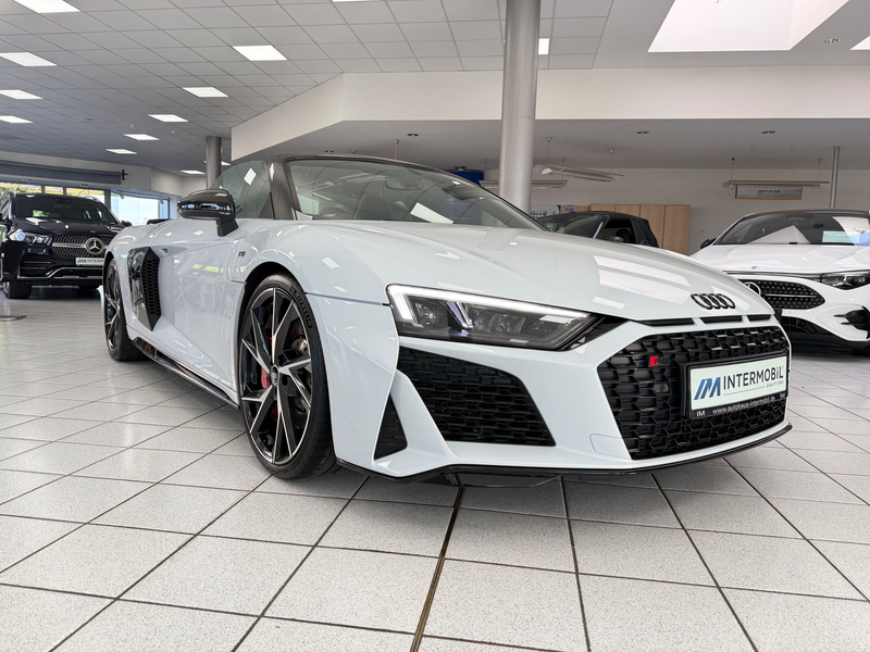 Audi R8 Spyder 5.2 FSI RWD Optik-P schwarz exclusive — photo 3