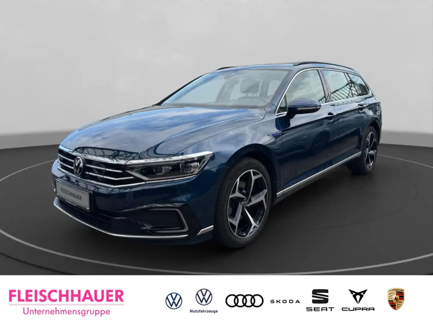 Volkswagen Passat Variant GTE AHK Pano Navi Digitales Cockpit Massagesitze R Blau - 1