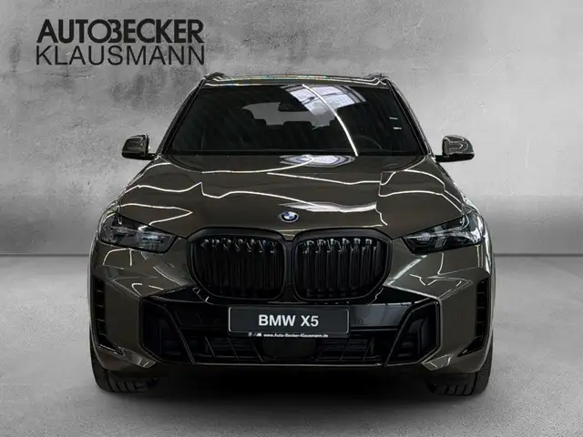 BMW X5 view 5