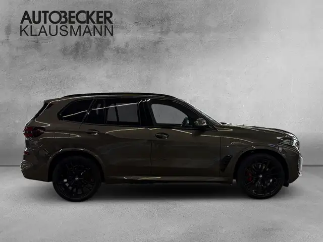 BMW X5 view 4