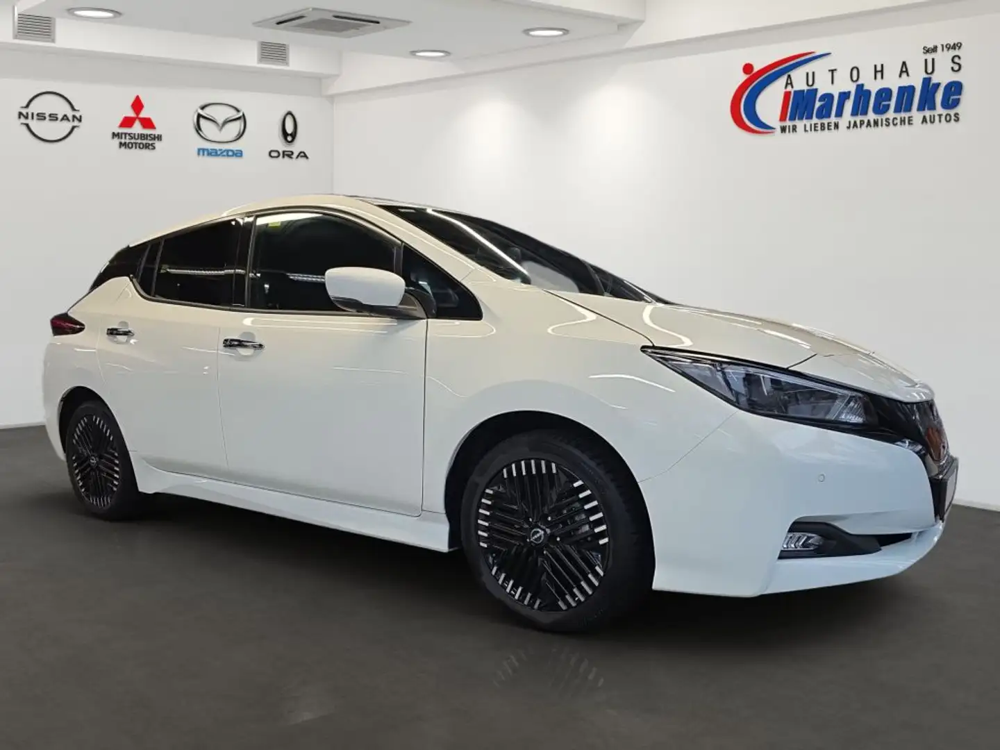 Nissan Leaf 39 kWh N-Connecta Weiß - 2