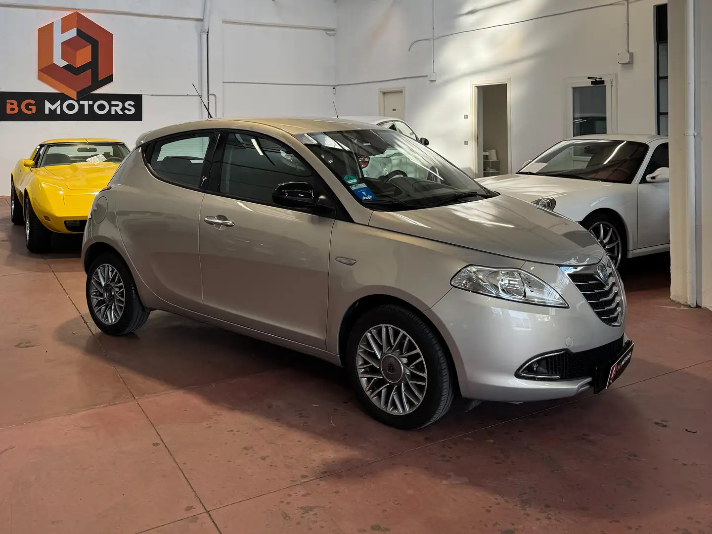 Lancia Ypsilon Ypsilon 0.9 t.air Gold s Argento - 2