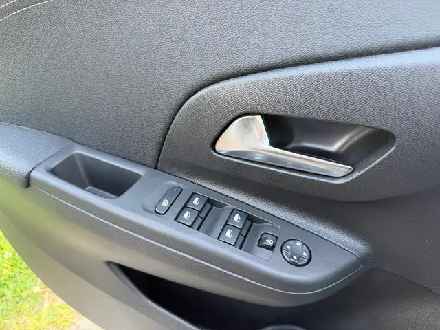 Opel Corsa view 21