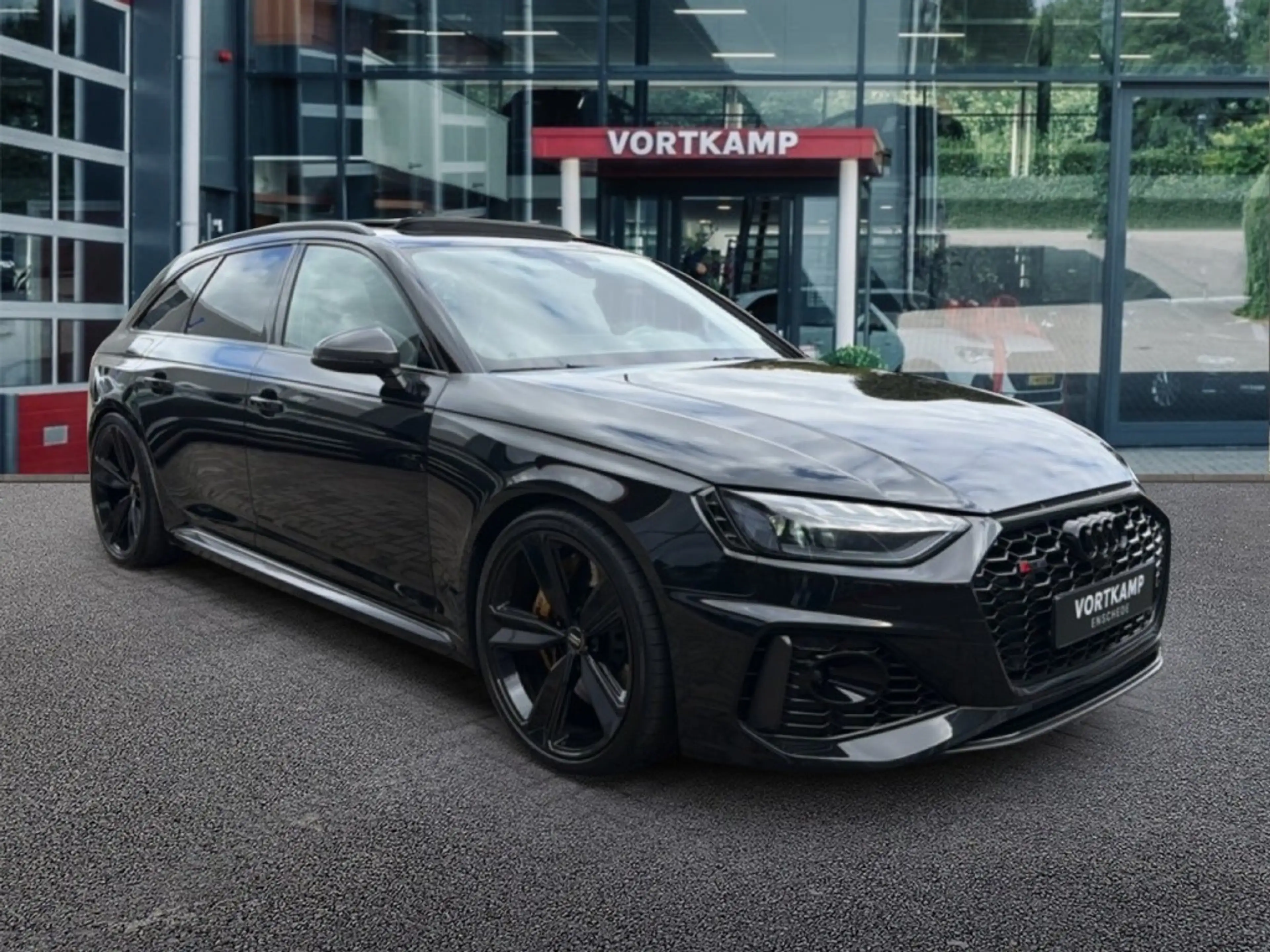 Audi RS4 2.9 TFSI QUATTRO COMPETITION+ CARBON/TREKHAAK/PANO — photo 3