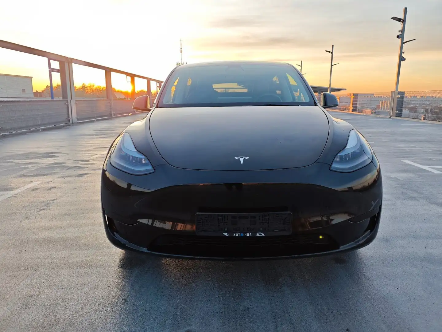 Tesla Model Y SR RWD Pano/ACC/Kamera/LED/19"/NETTO29`3 Noir - 2