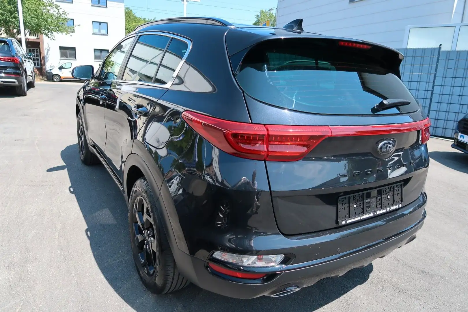 Kia Sportage Black Edition 2WD # Premium Schwarz - 2