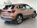 Mercedes-Benz EQA 250 AMG-Line NAV+LED+DISTRONIC+PANO+KAM+18ZO Oro - thumbnail 4