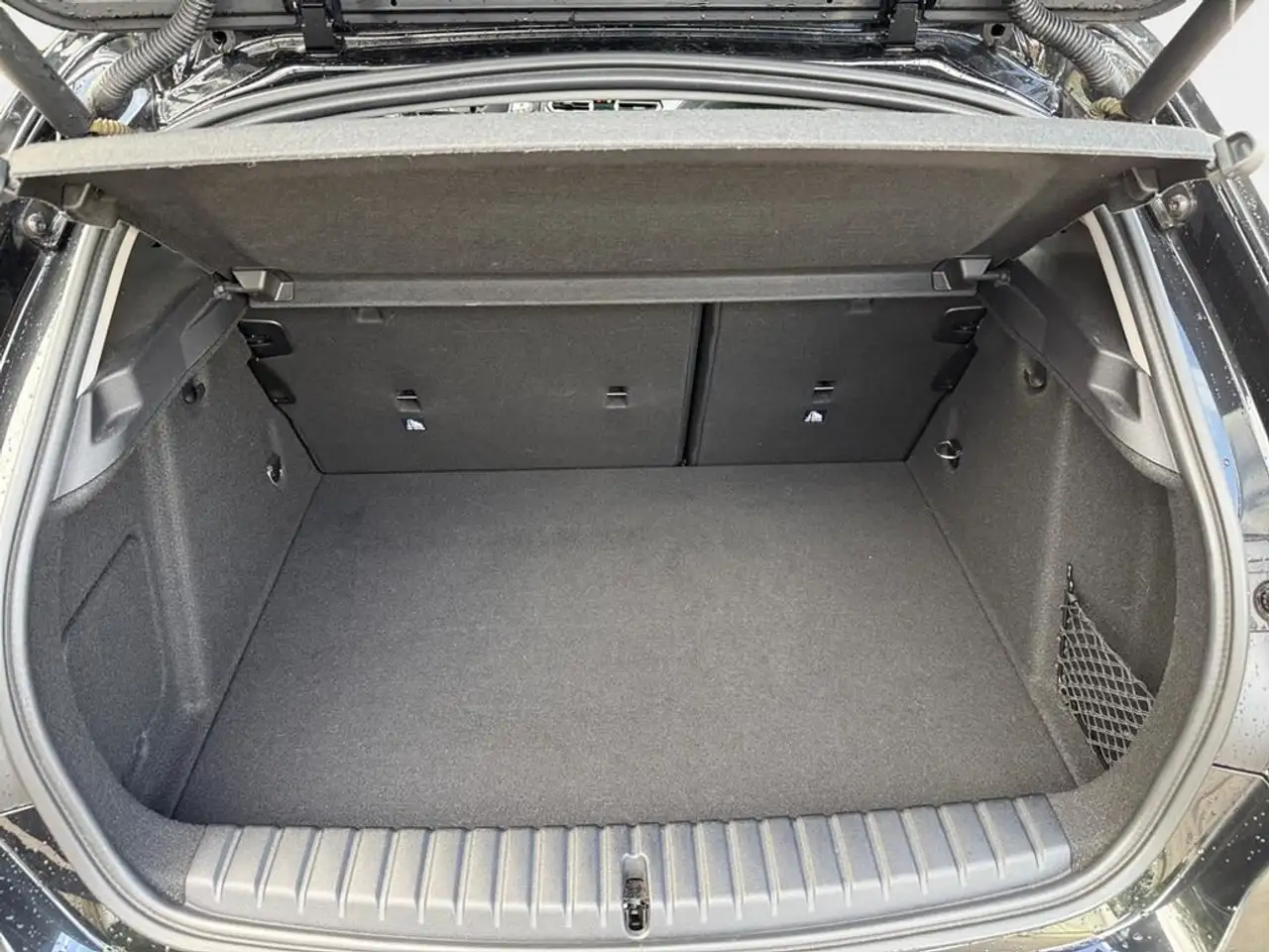BMW 118 Advantage, миниатюра 17