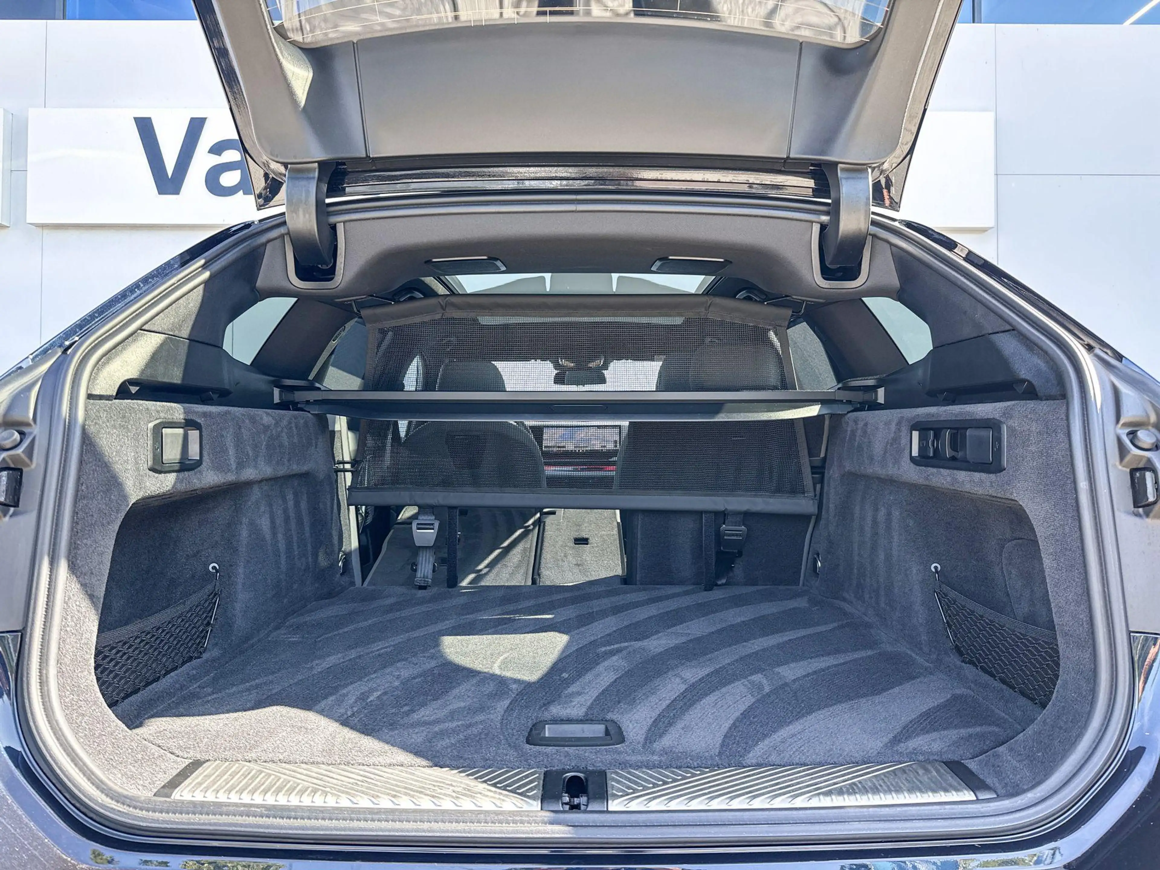 BMW i5 Touring eDrive40 M Sport  | Bowers & Wilkins | Tra — photo 11