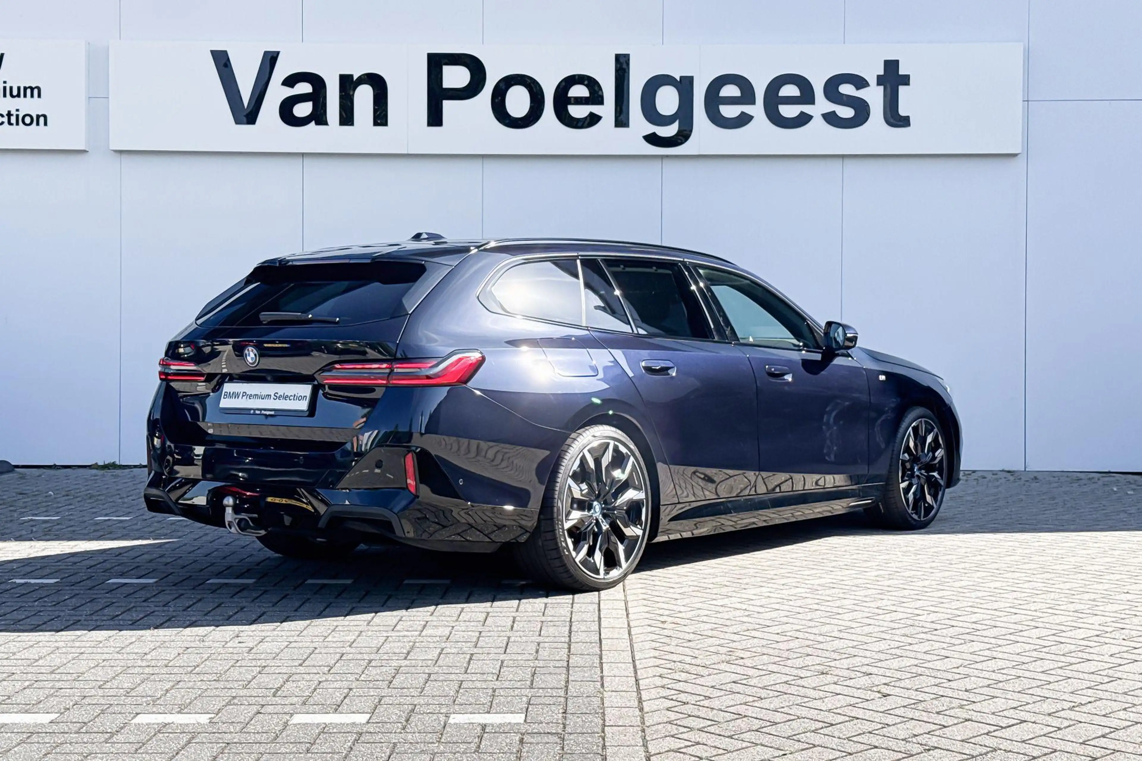 BMW i5 Touring eDrive40 M Sport  | Bowers & Wilkins | Tra — photo 4