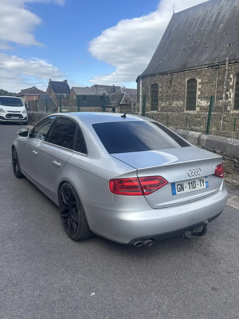 Audi A4 2.0 TDi 16v S line - 2