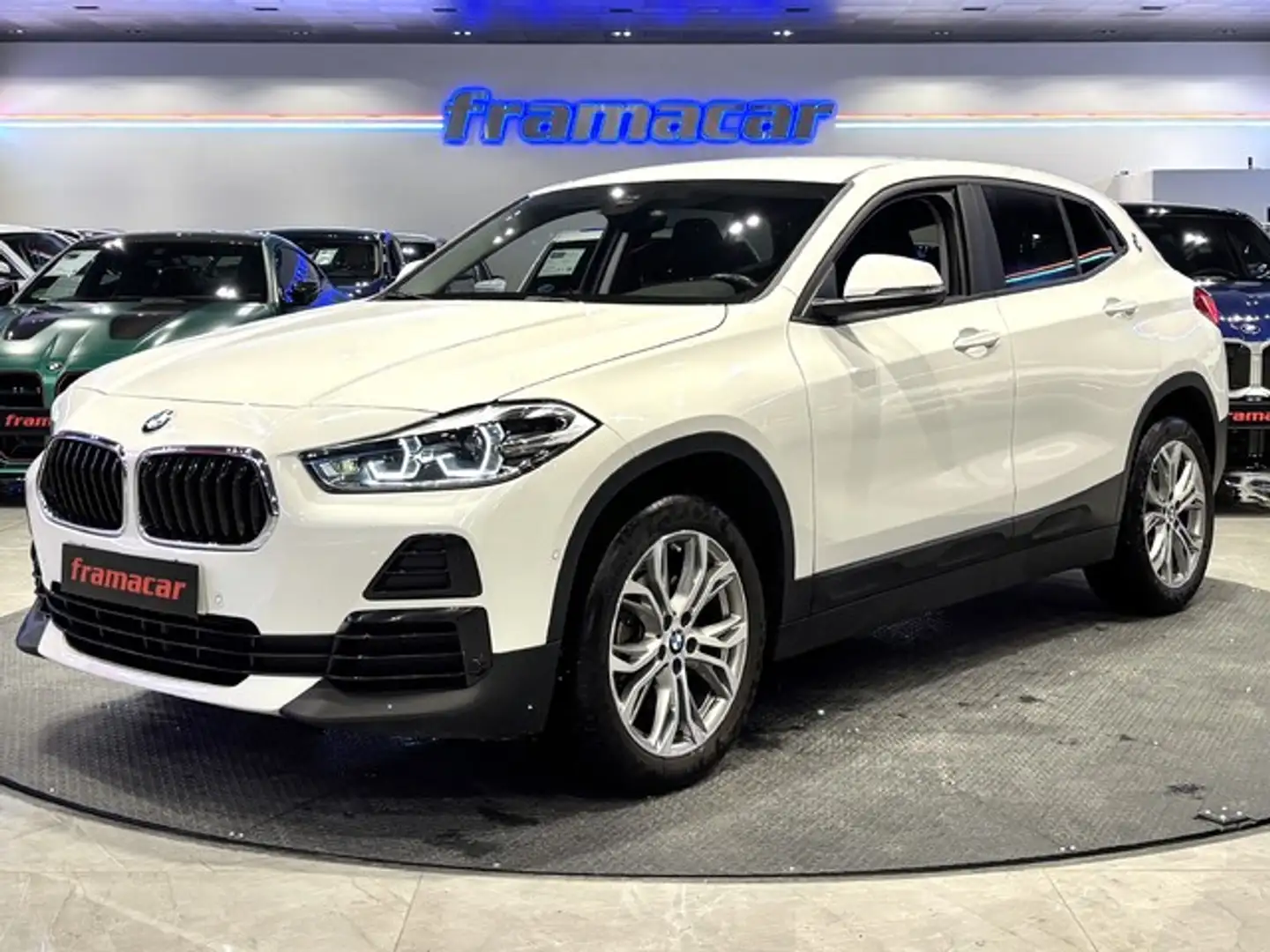 BMW X2 sDrive 18d Blanc - 1