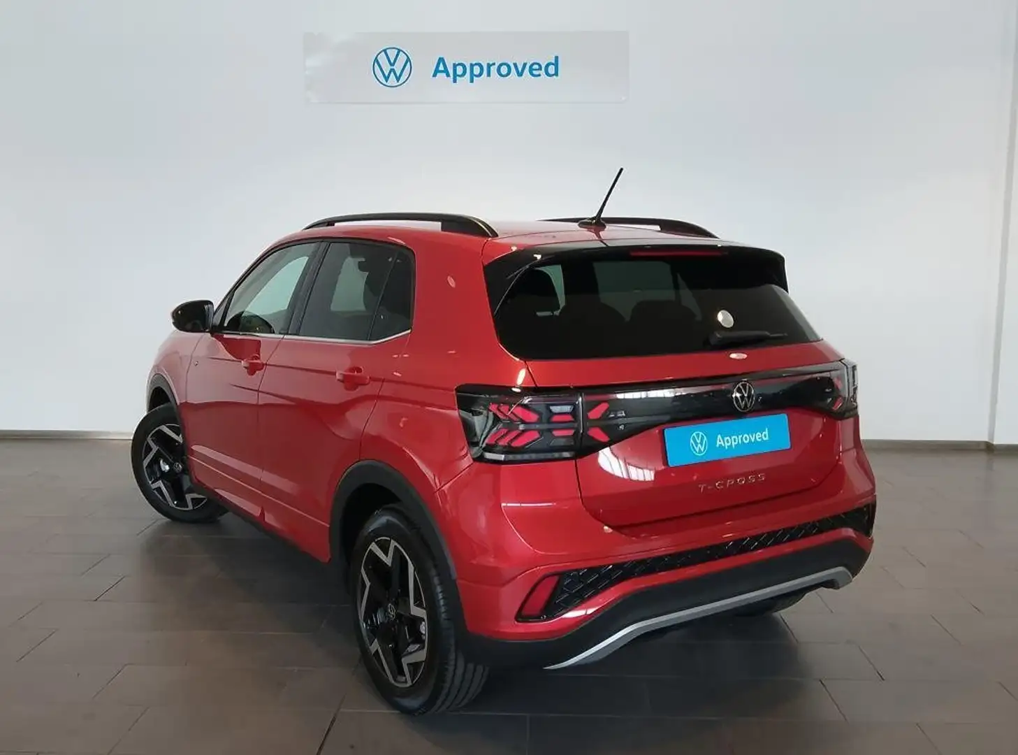Volkswagen T-Cross 1.0 TSI R-Line Aut. 85kW Rojo - 2