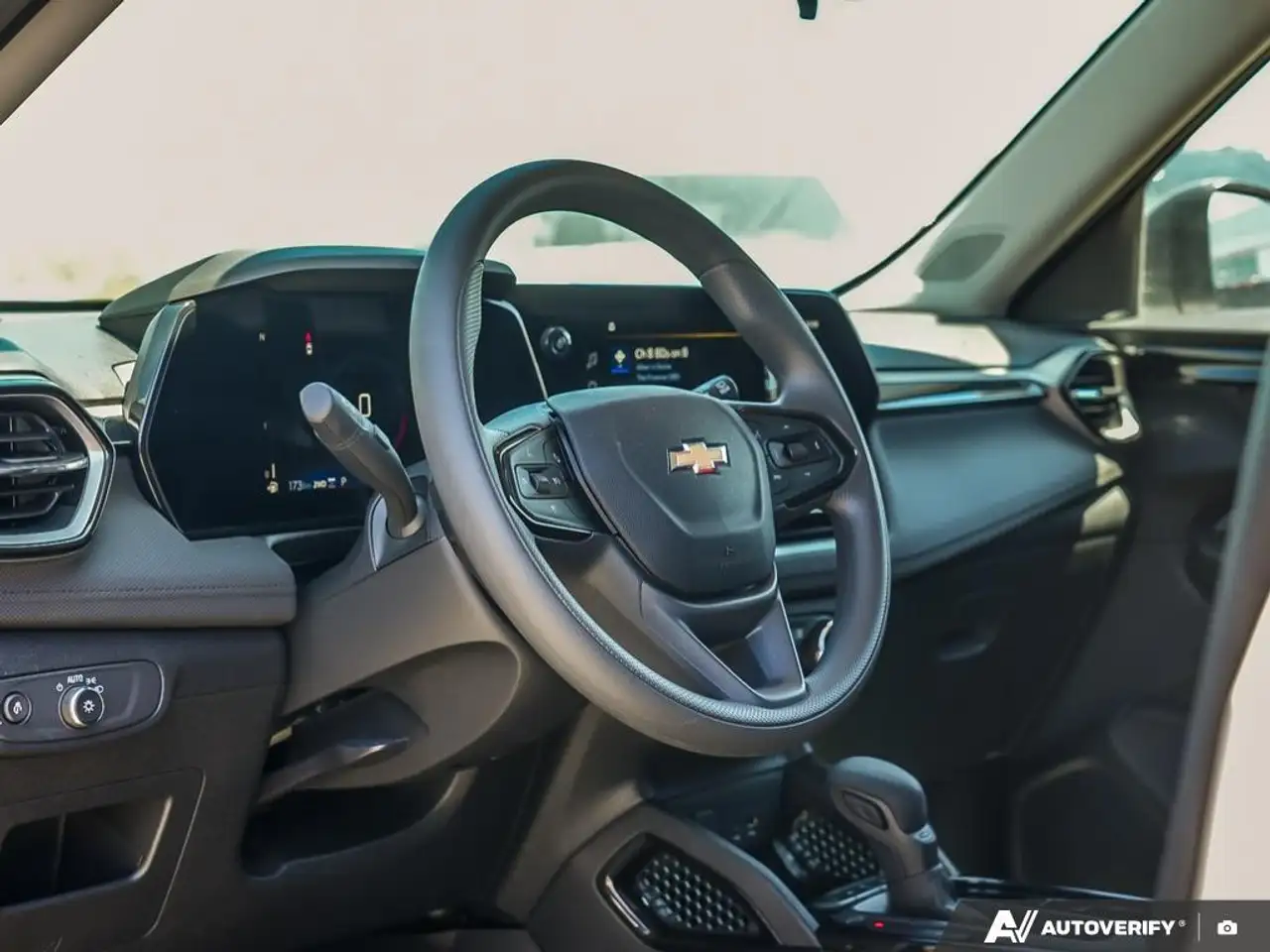 Chevrolet Trailblazer снимка Chevrolet Trailblazer