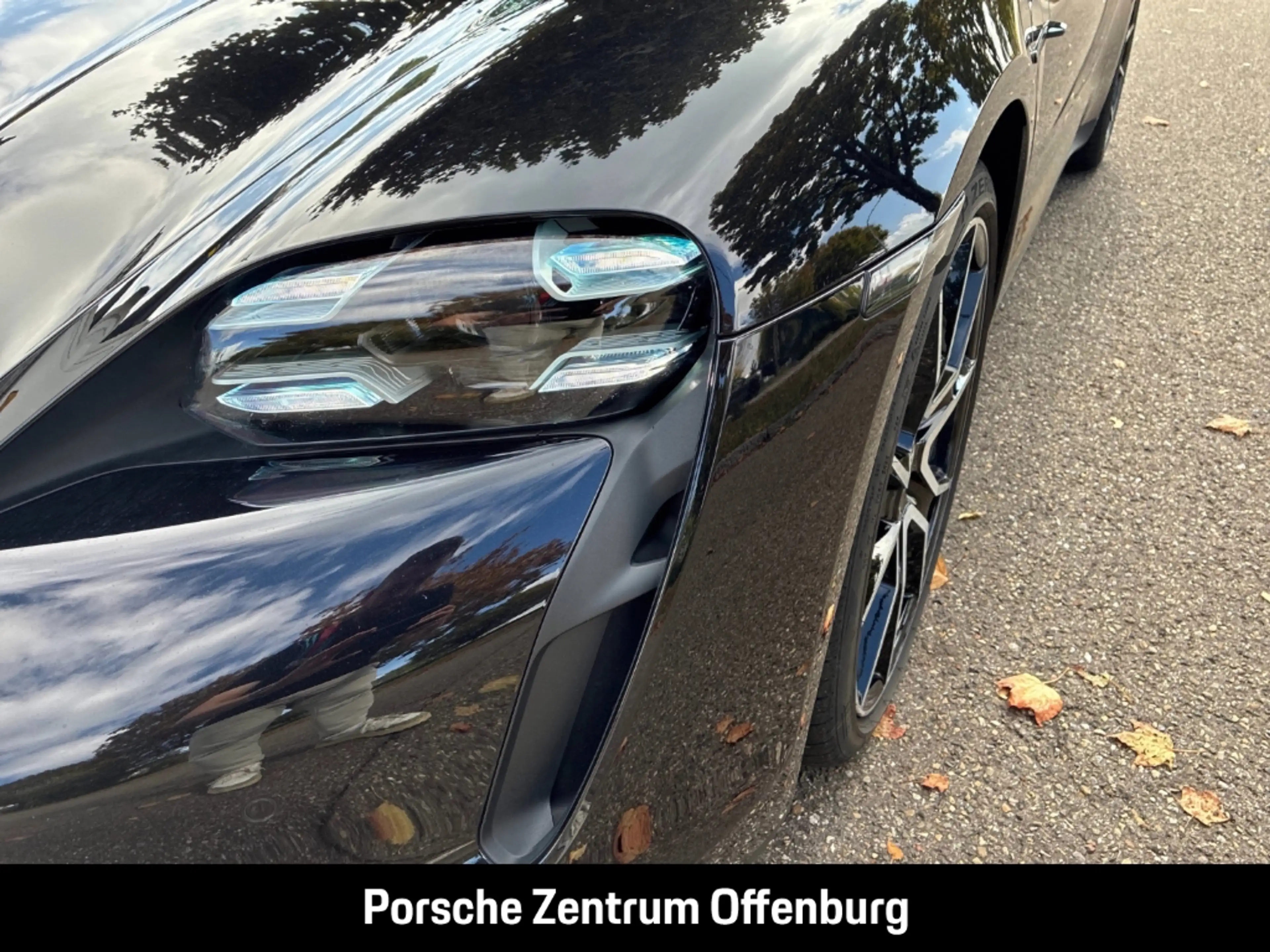 Porsche Taycan — photo 8