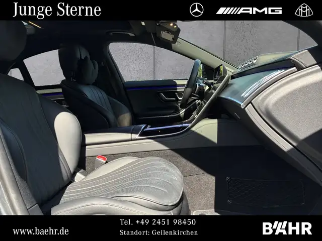 Mercedes-Benz S-Class view 5