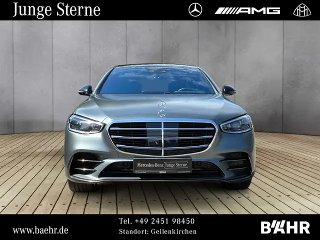 Mercedes-Benz S-Class view 7