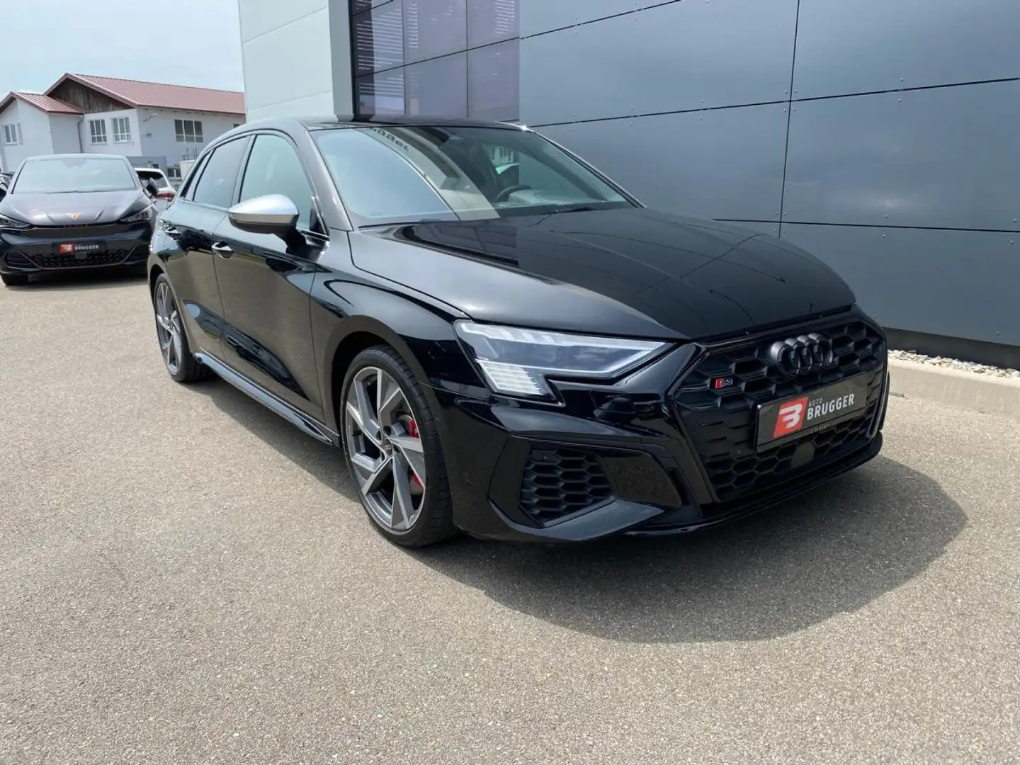 Audi S3 Sportback 2.0 TFSI quattro MATRIX MM+ PANO RFK Schwarz - 2