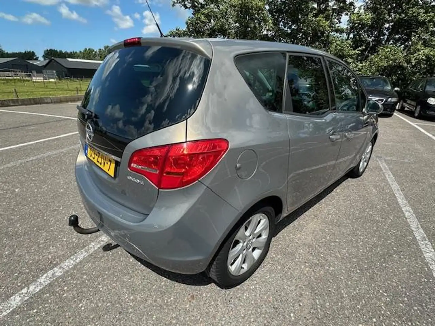Opel Meriva 1.4 Turbo Cosmo Gris - 2