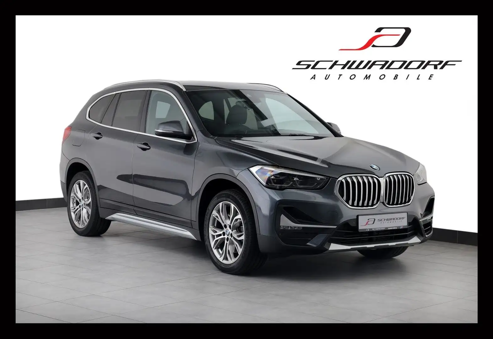 BMW X1 xDrive20i xLine HUD RFK AHK 18" 1.Hand Grau - 1